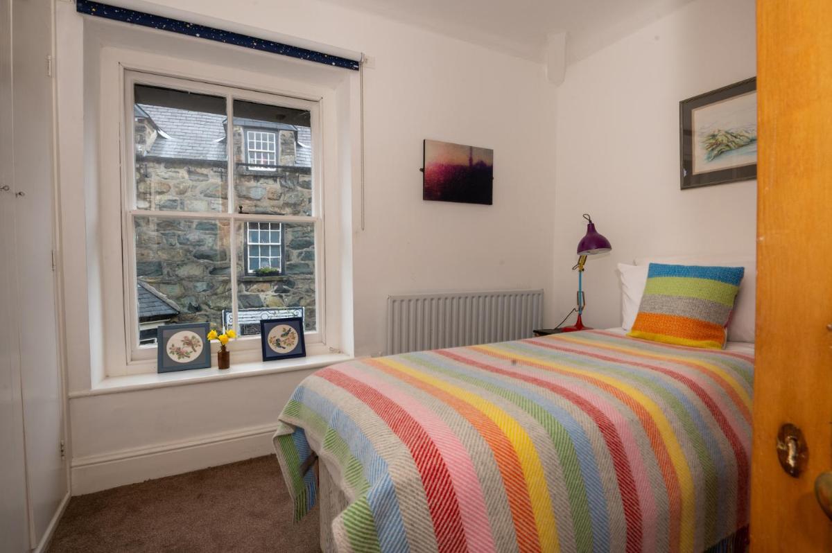 Cottage in the heart of Dolgellau - Housity