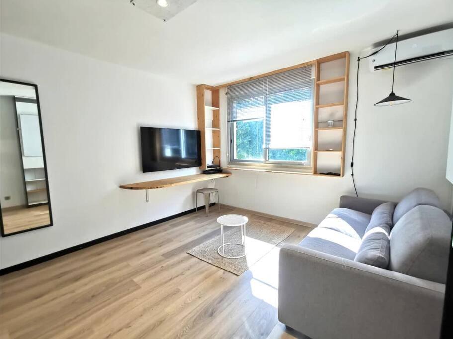 LE SAPHIR - Studio proche CHU - Housity