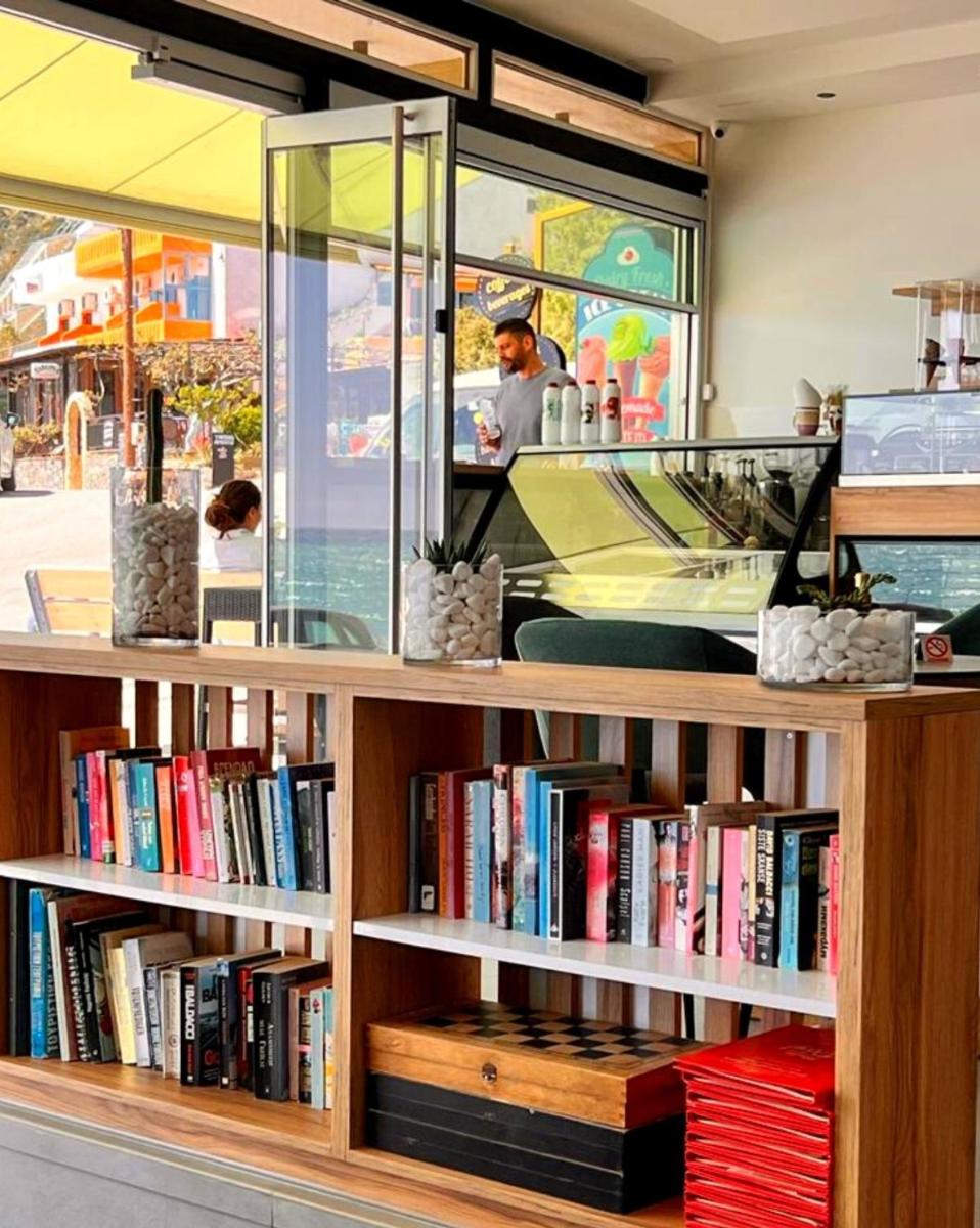En Plo Studios & Apartments - Housity
