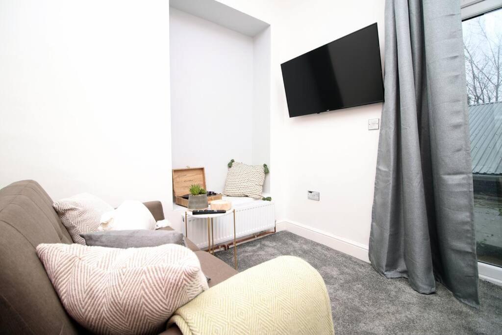 Suitetrails - The Snug - Studio Apartment in Mount Pleasant