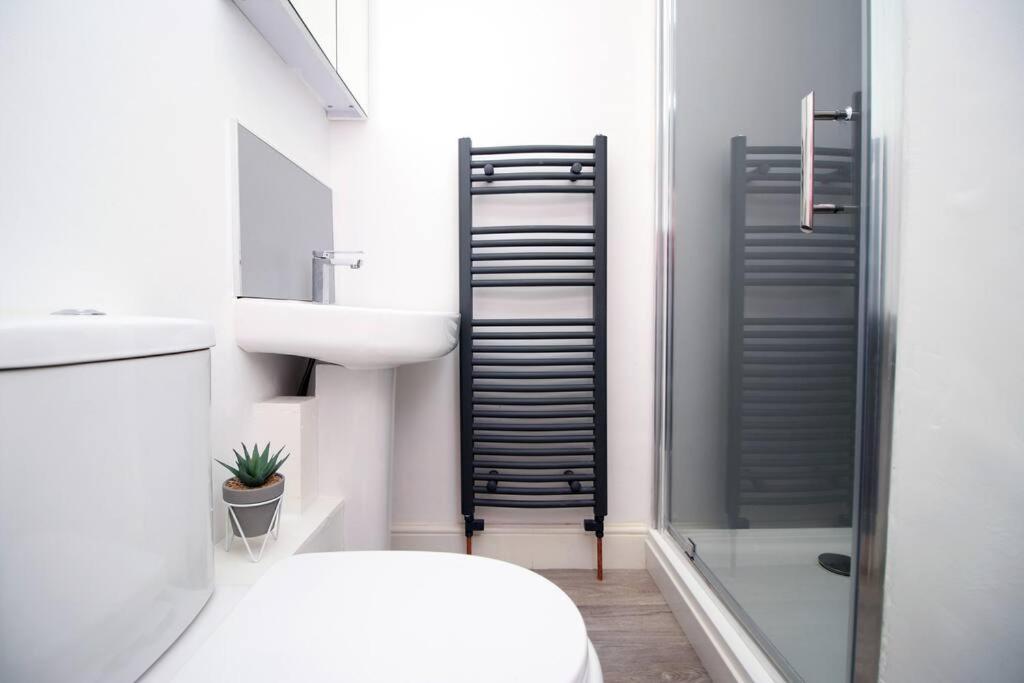 Suitetrails - The Snug - Studio Apartment in Mount Pleasant