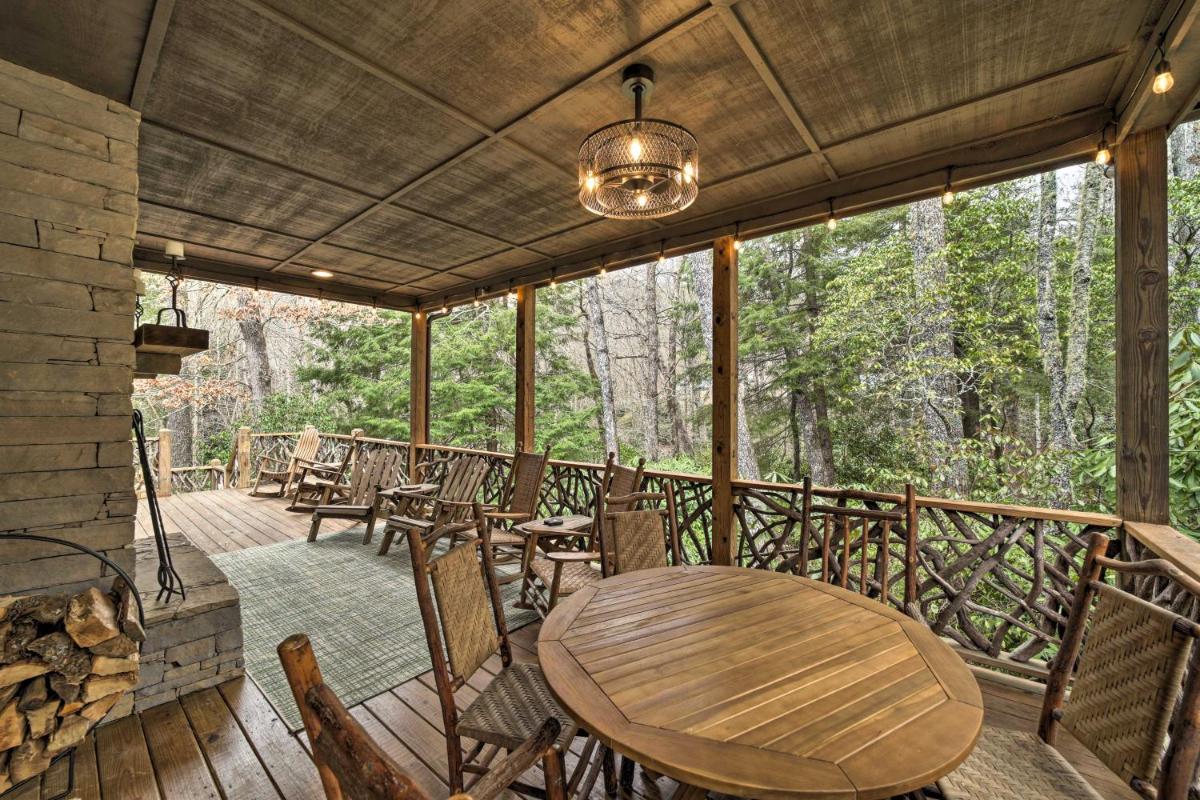 Beautiful Trillium Home Next to Waterfall! - Housity