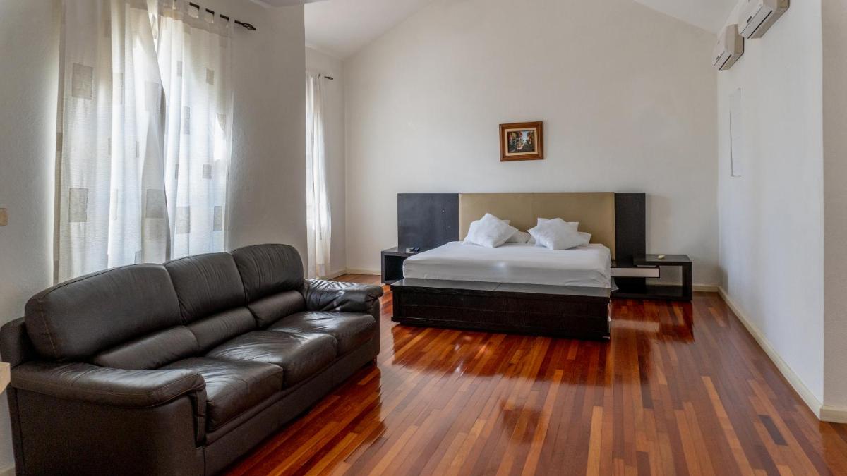 Villa Catalina - Housity