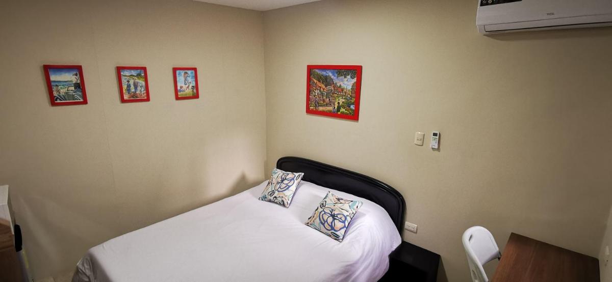 Habitación A independiente para parejas o ejecutivos - Housity