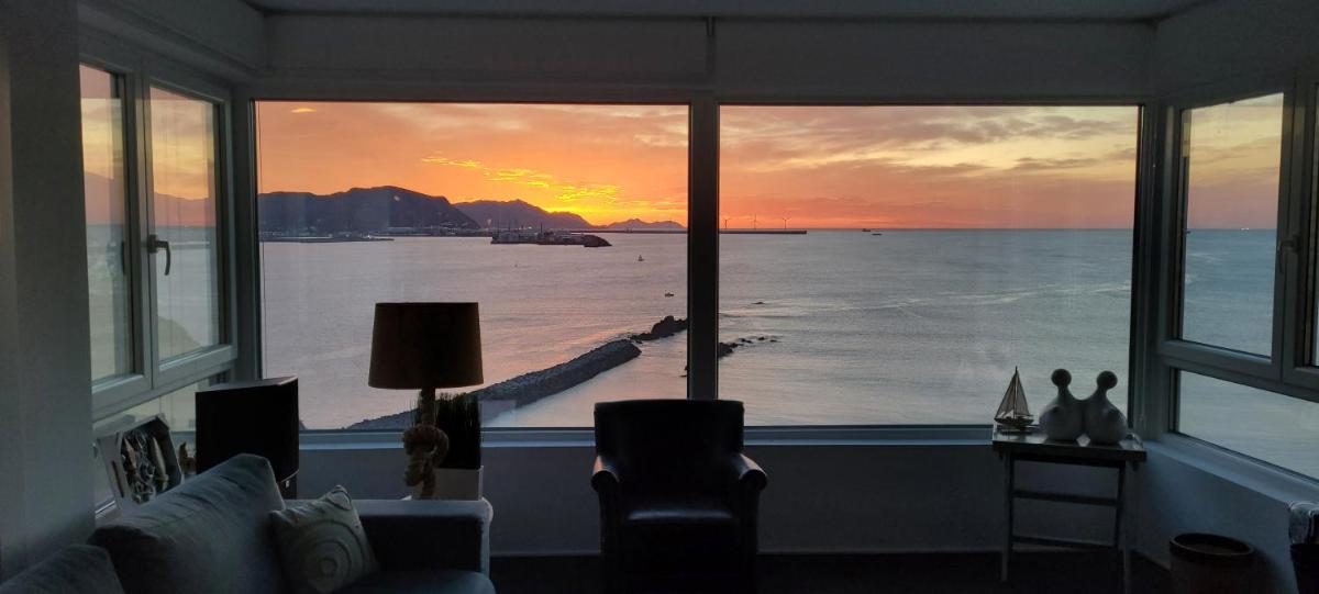Sunset View Apartament - Housity