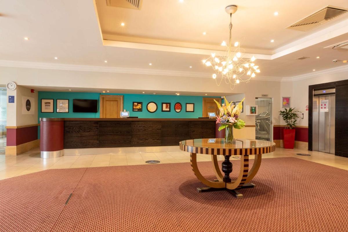 Birmingham Strathallan Hotel, BW Signature Collection - Housity