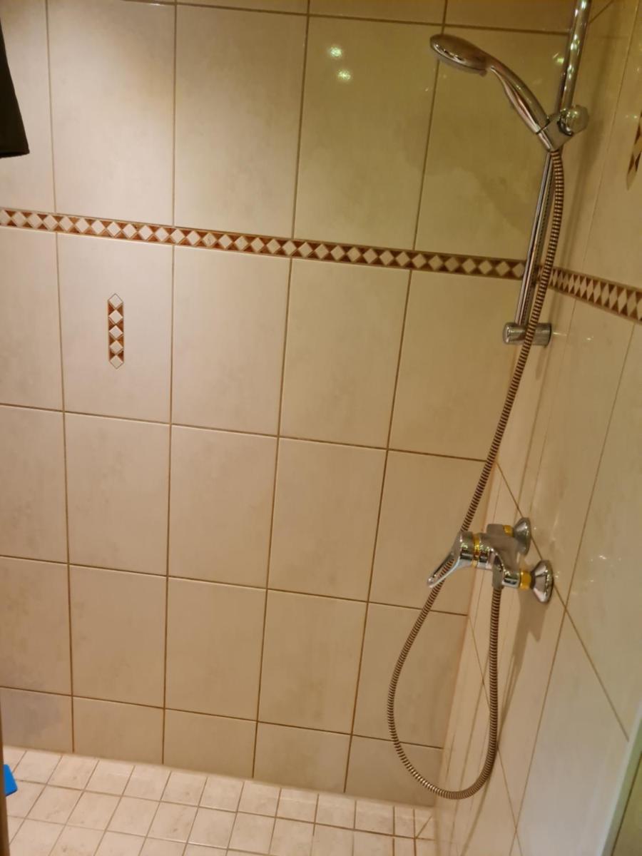Eine Zimmer Apartment - Hizvo
