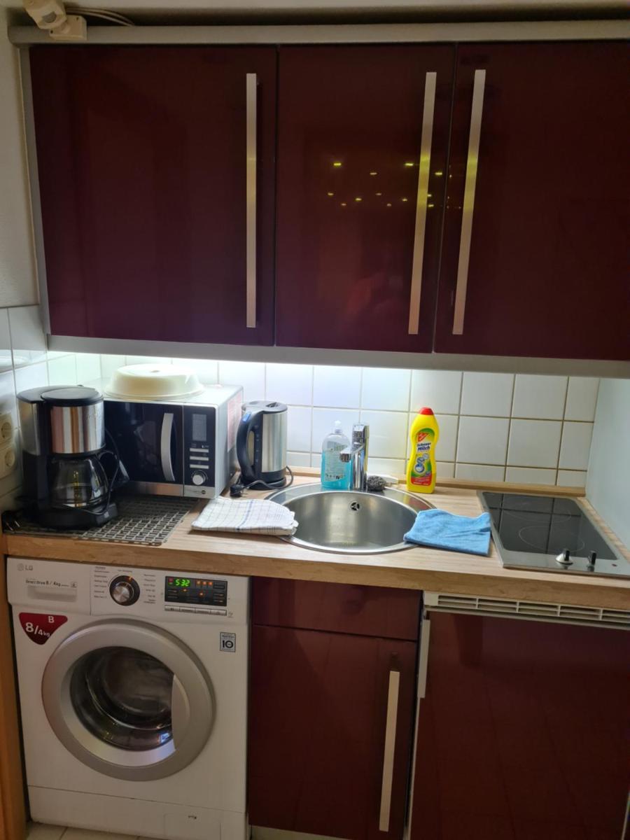 Eine Zimmer Apartment - Hizvo