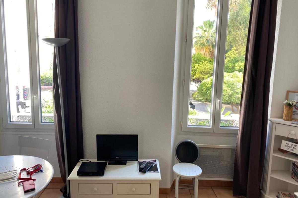 Studio 2 steps from the city center Beachs and the Palais LIVE IN CANNES - Housity