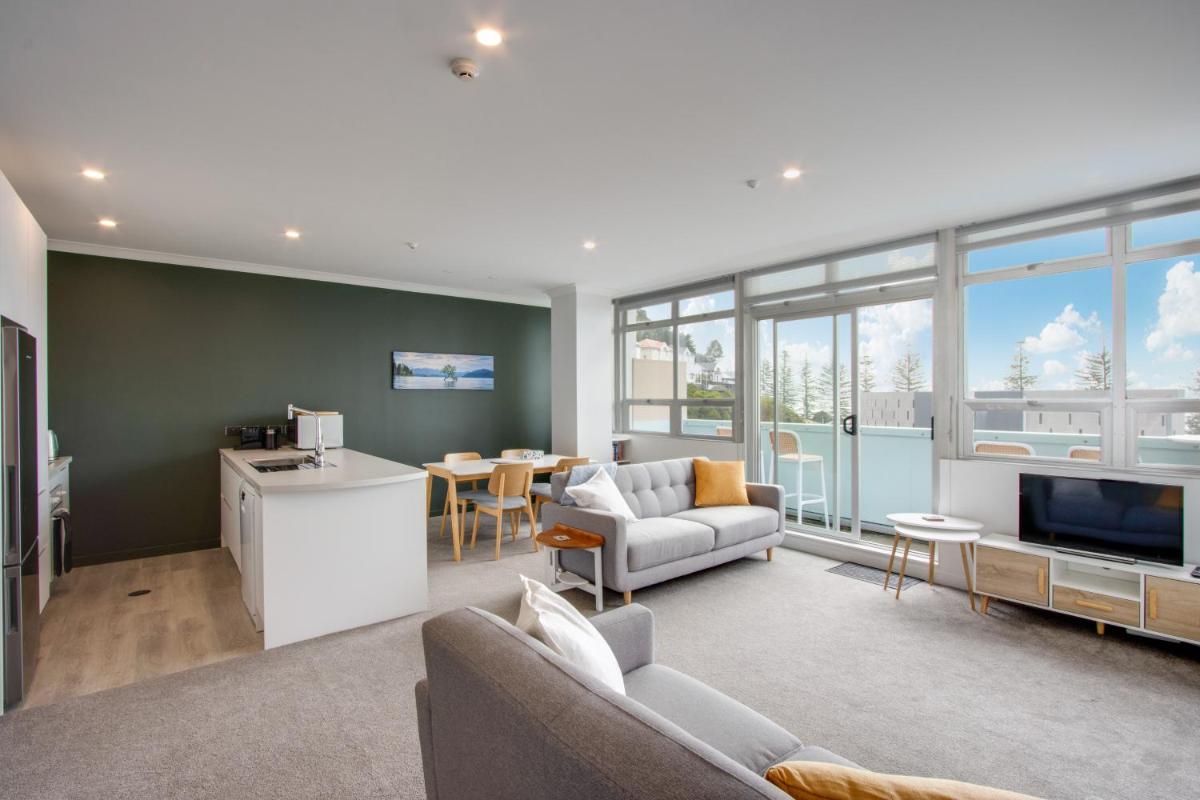 Suitetrails - Coastal Crib - Napier Holiday Apartment