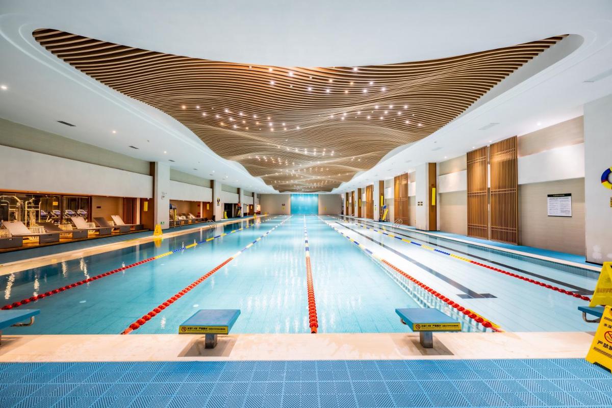 Shining Star Hot Spring Hotel - Housity