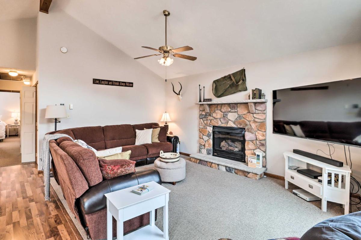 Albrightsville Cabin with Fire Pit Swim, Hike and Ski - Housity