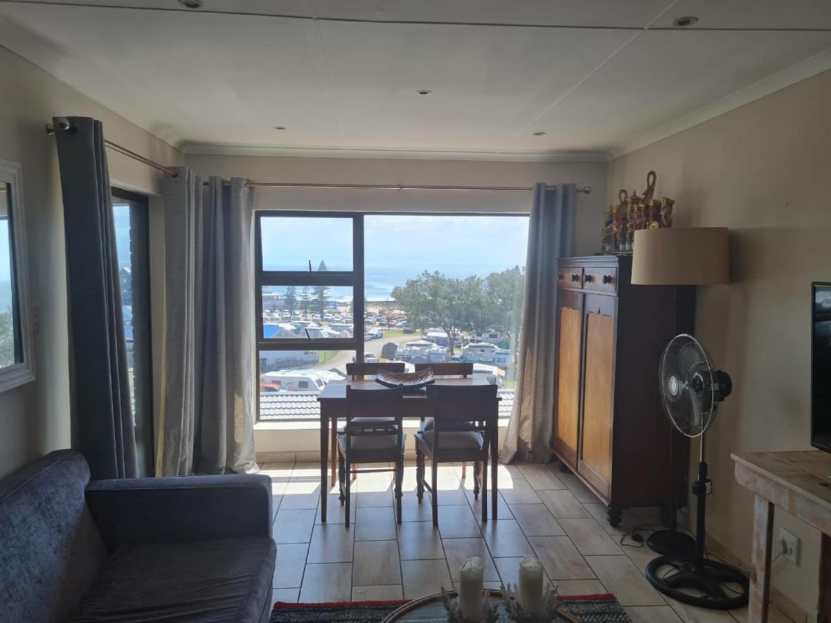 Point Terrace 18 - Housity