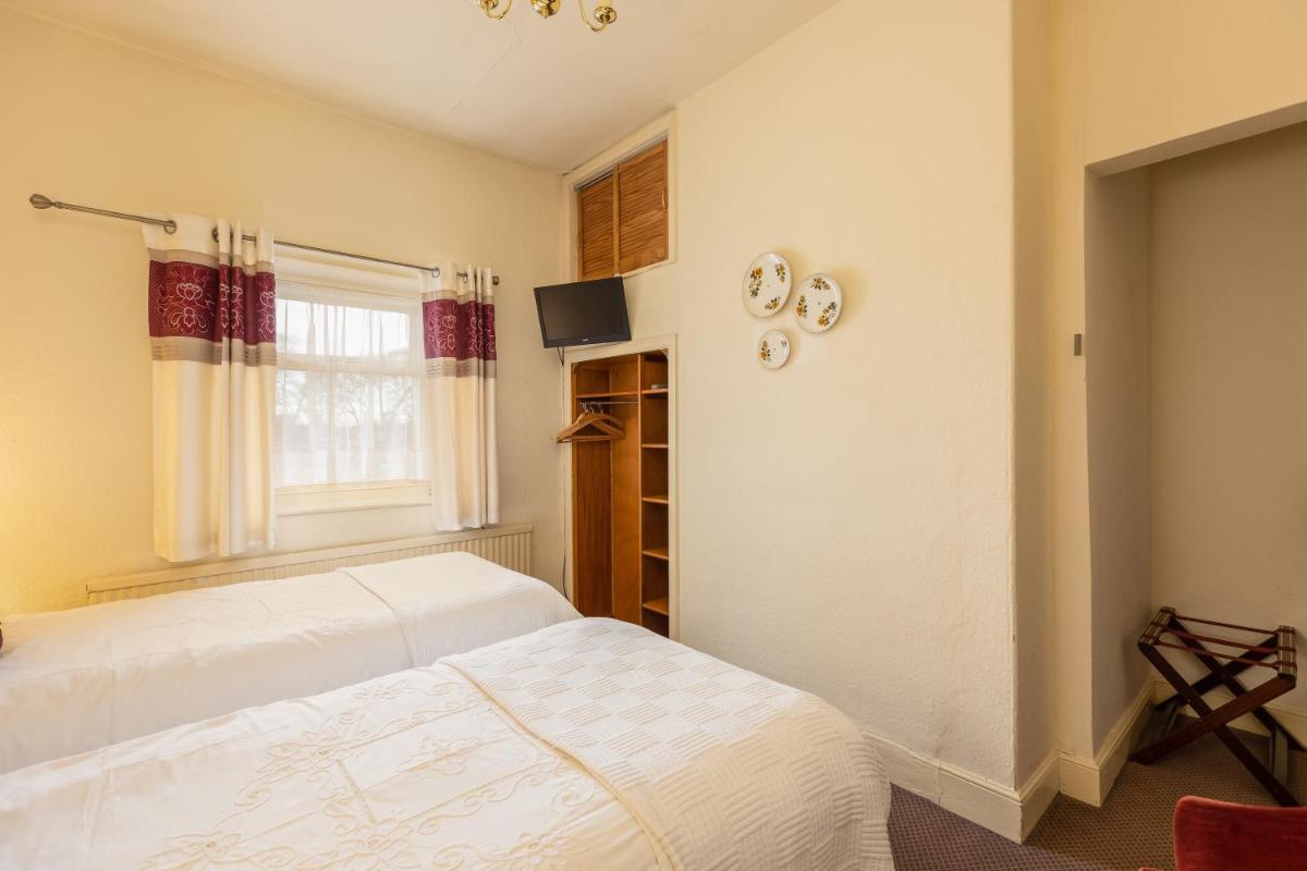 Crossways - Housity