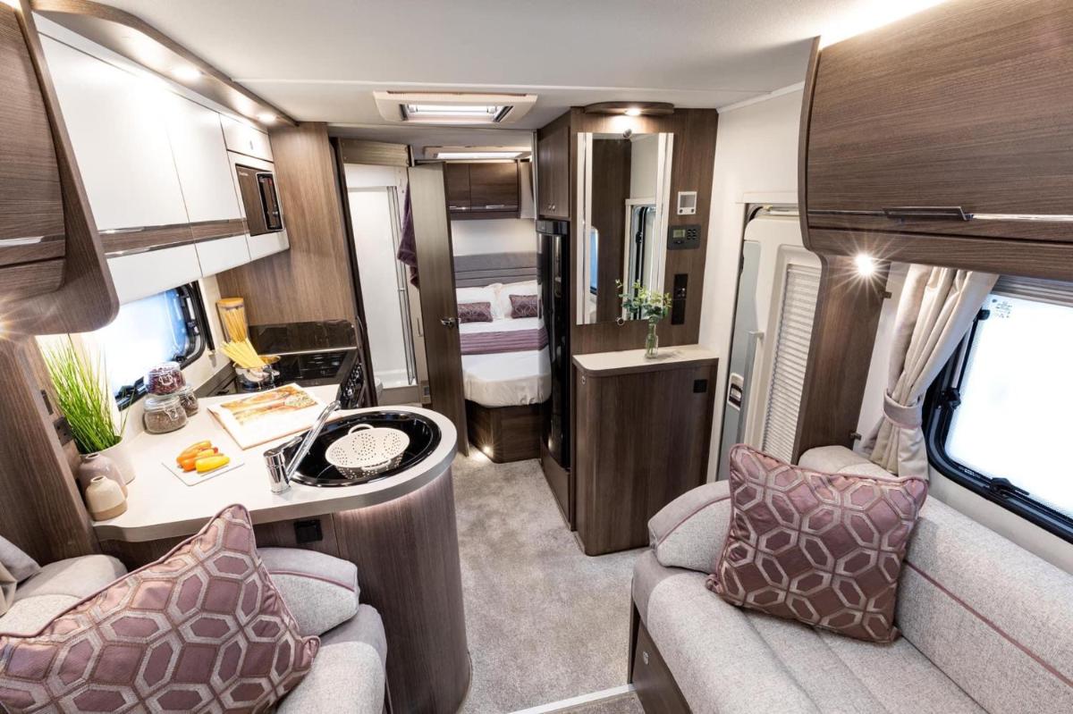Life of Reilly Motorhome hire - Housity