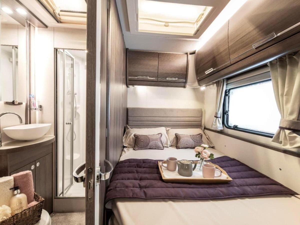 Life of Reilly Motorhome hire - Housity