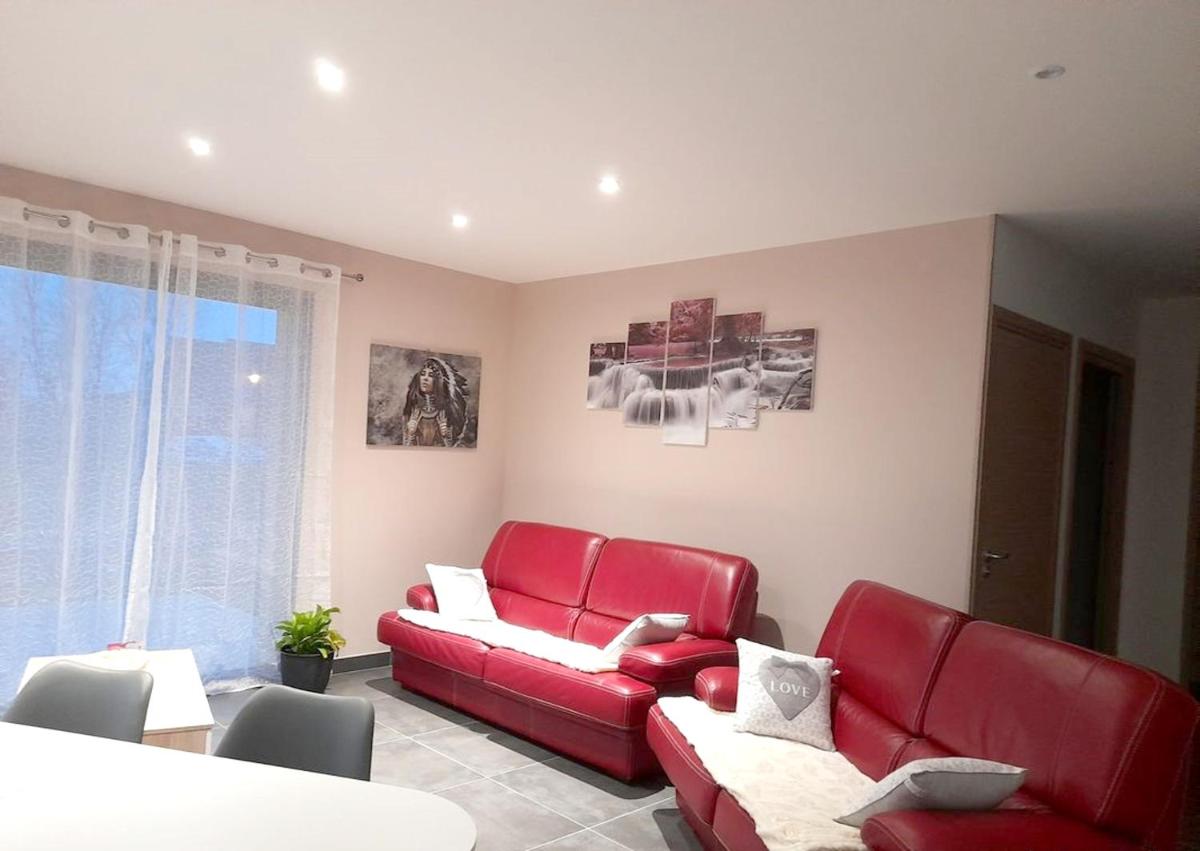 Maison confortable a Coltines 80 m² avec jardin spacieux - Housity
