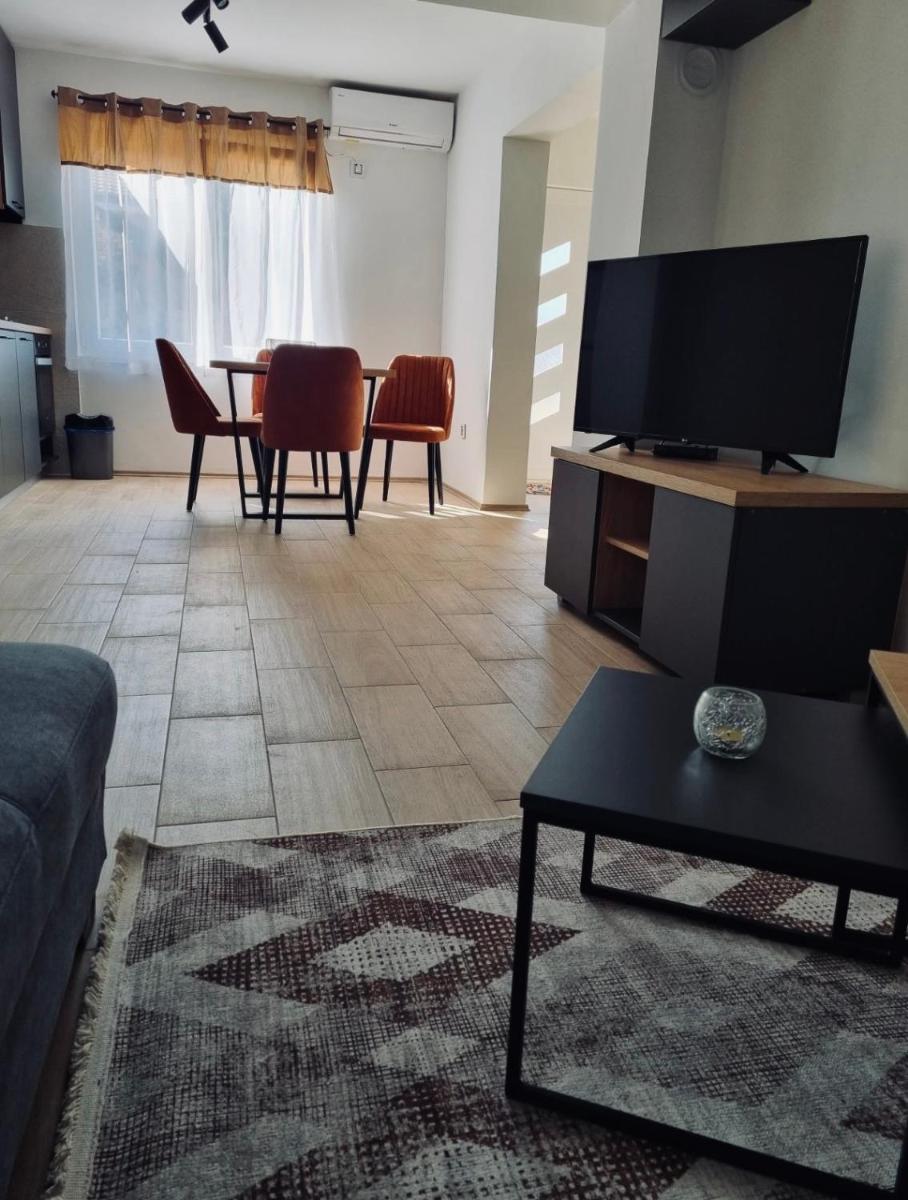 OM Apartment - Housity