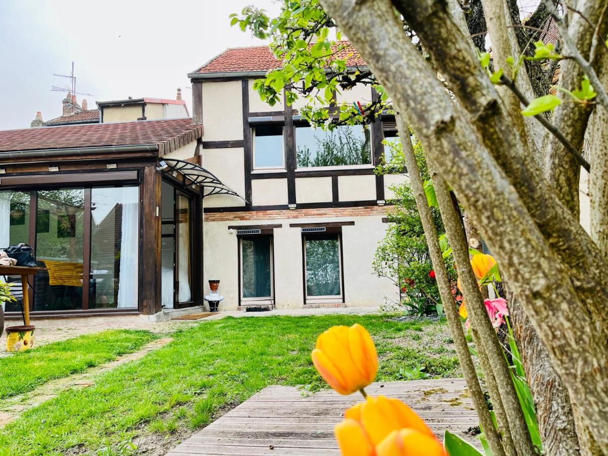 Au petit Jardin Sézannais - Housity