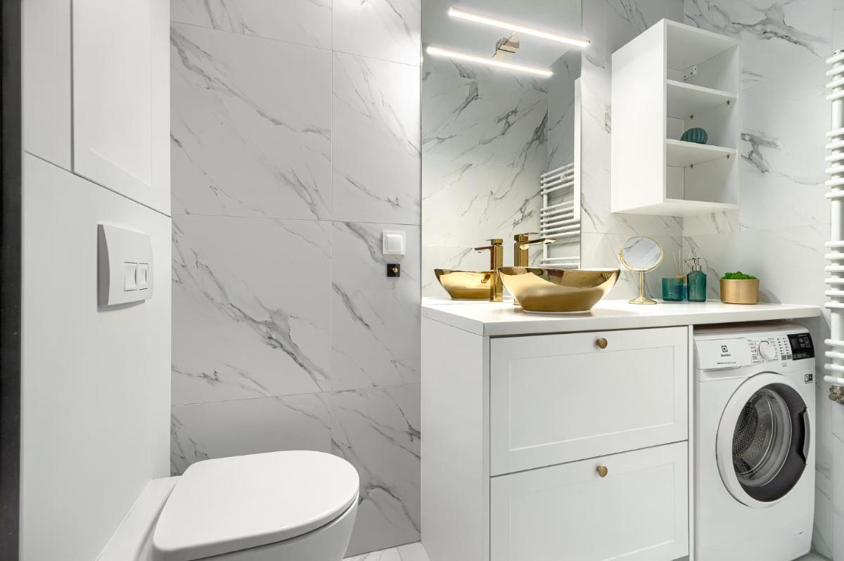 MARGI Daphne LUX BEAUTI STUDIO - Housity