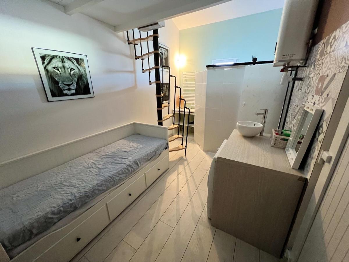 Maison d'une chambre avec jardin clos a Ares - Housity