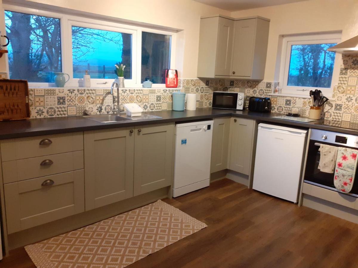 Woodpecker Cottage - Housity