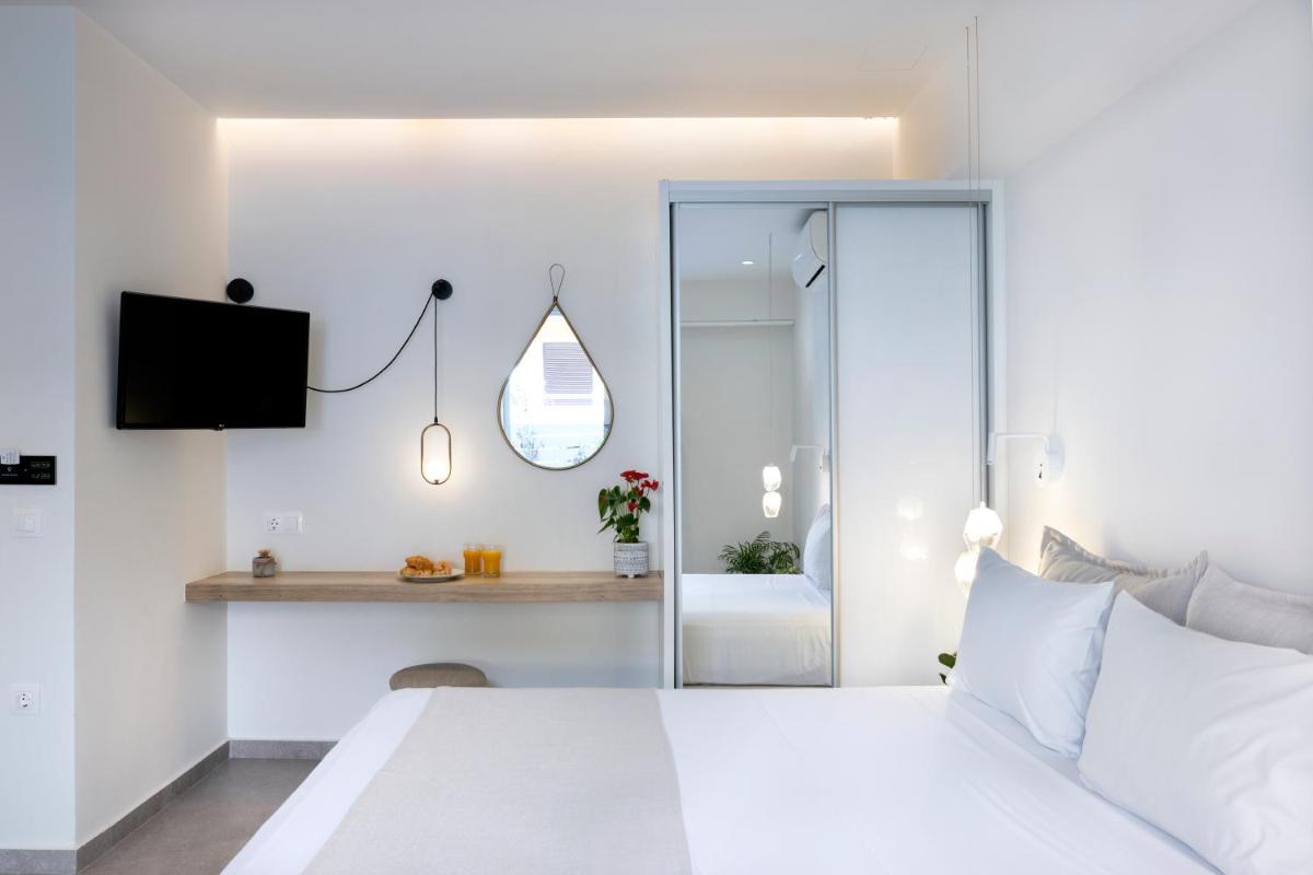 White Swan - Housity