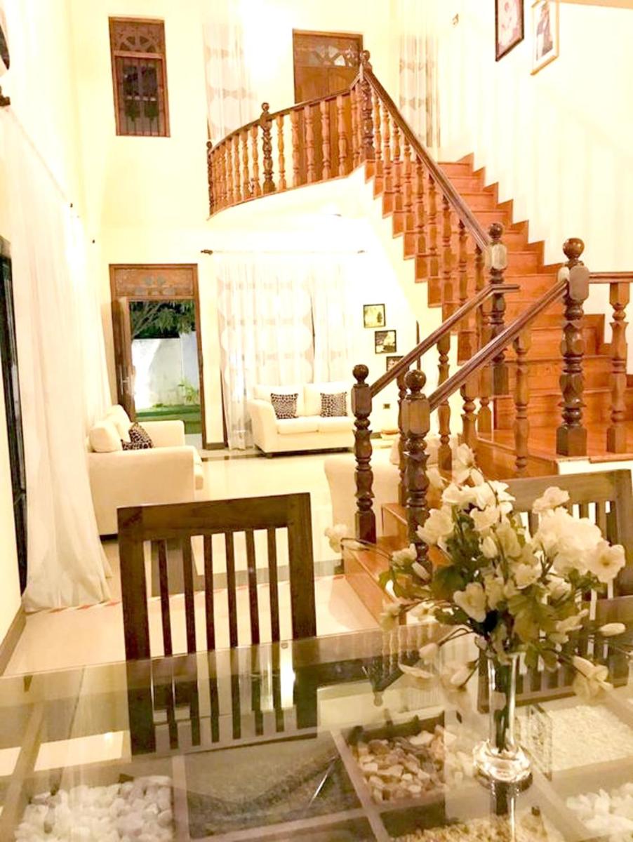 3 bedrooms house at Kattuwa Negombo 500 m away from the beach with garden and wifi - Housity