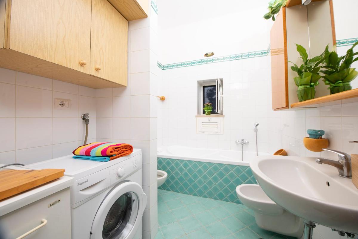 Lilla's House - Amalfi square & close the beach - Hizvo