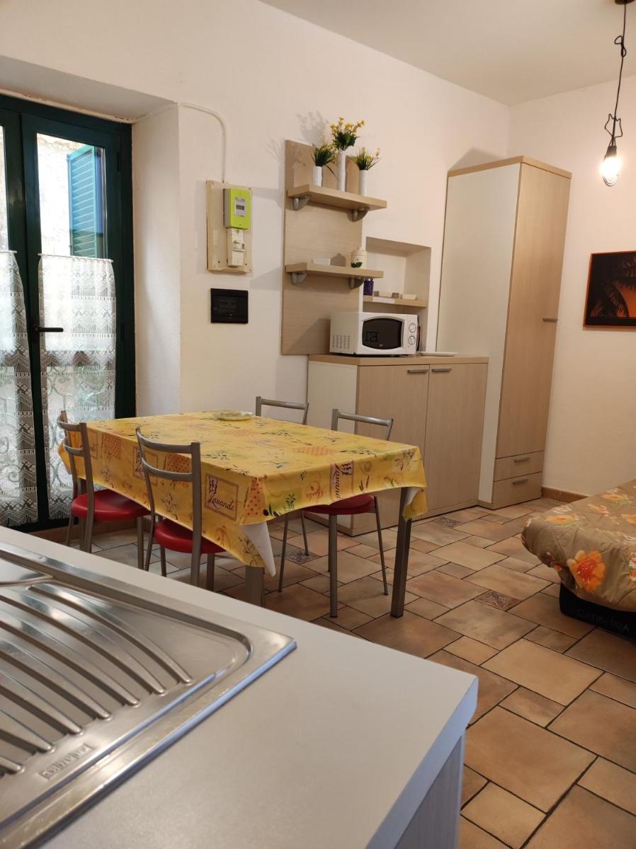 BILOCALE NELLA VECCHIA CITTA' DI MENTONE - Housity