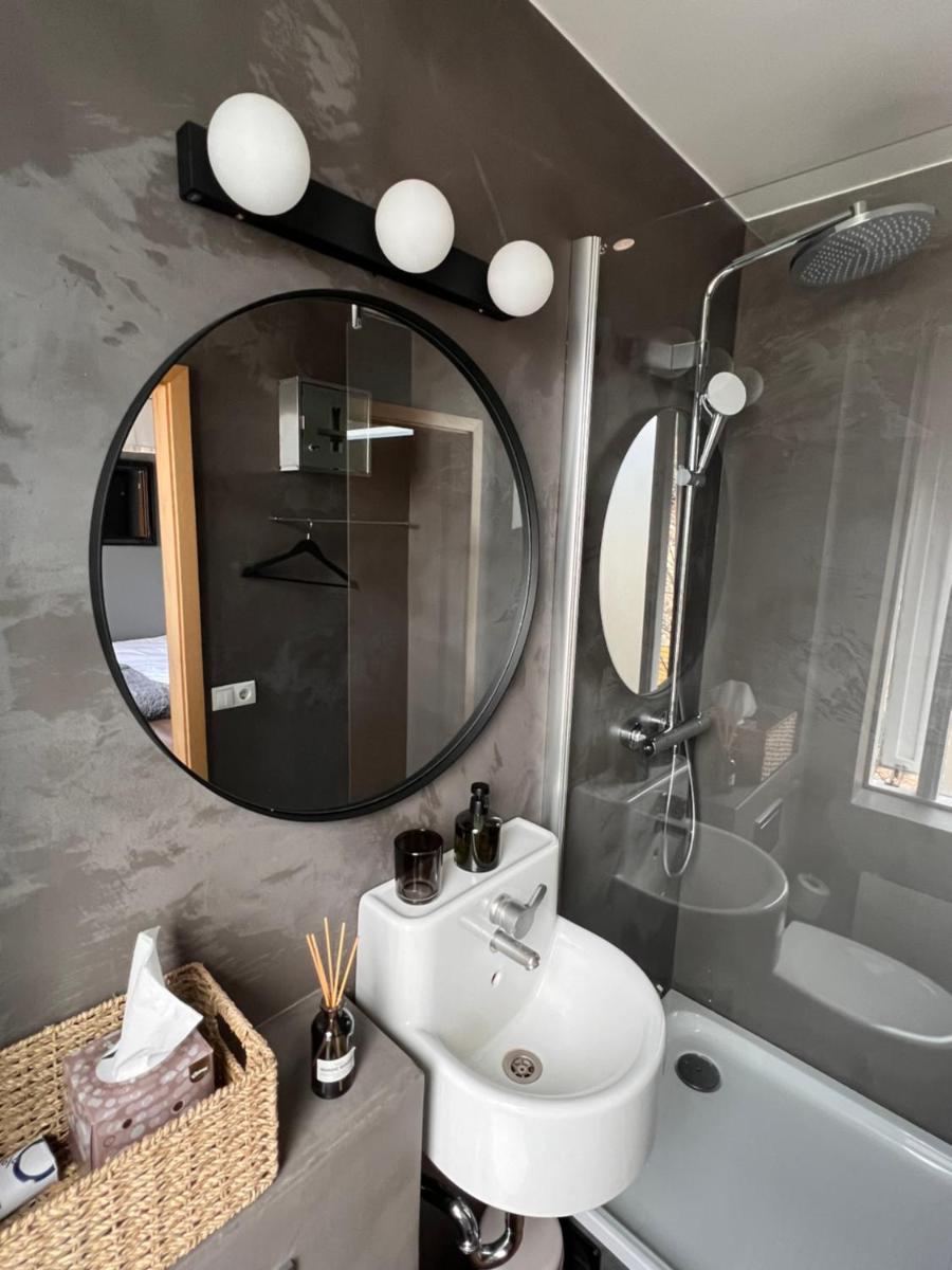 Torg Guest House - Housity
