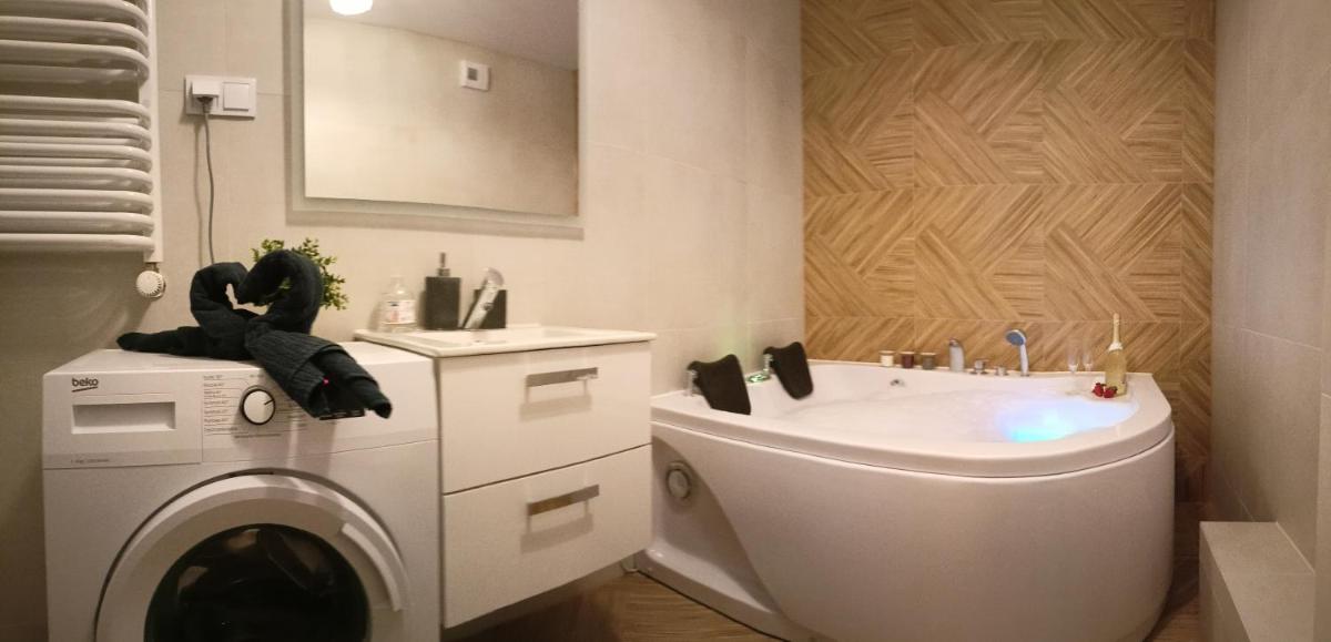 Apartament z Sauna i Jacuzzi - Housity