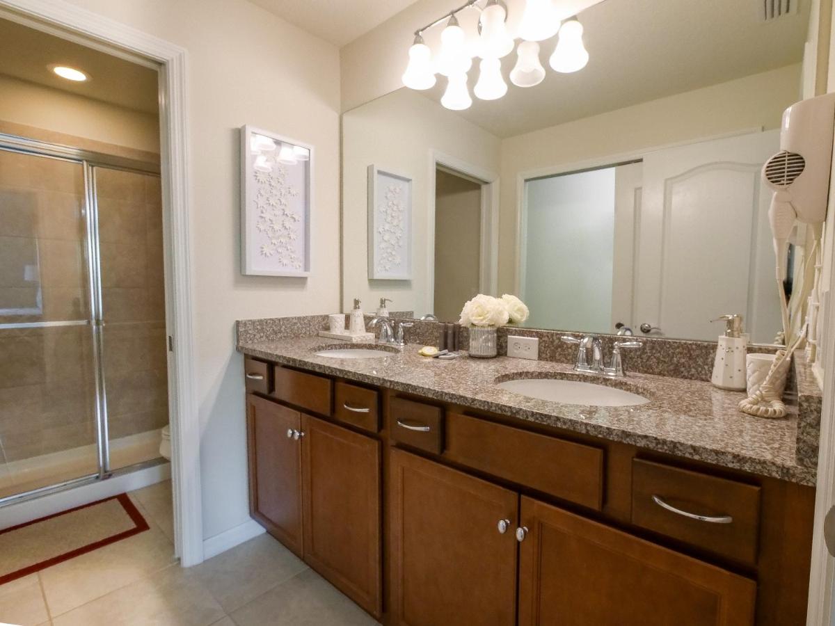 5Br 5Bath Townhome Pool BBQ 13min Disney 2260ft - Hizvo