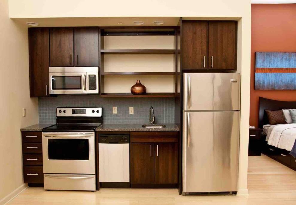 Lofts at 909 - Housity