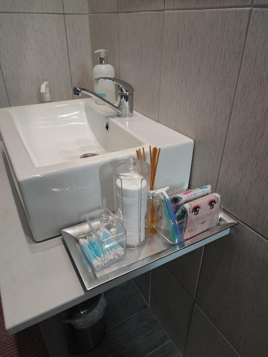 Flora Apartment - Housity