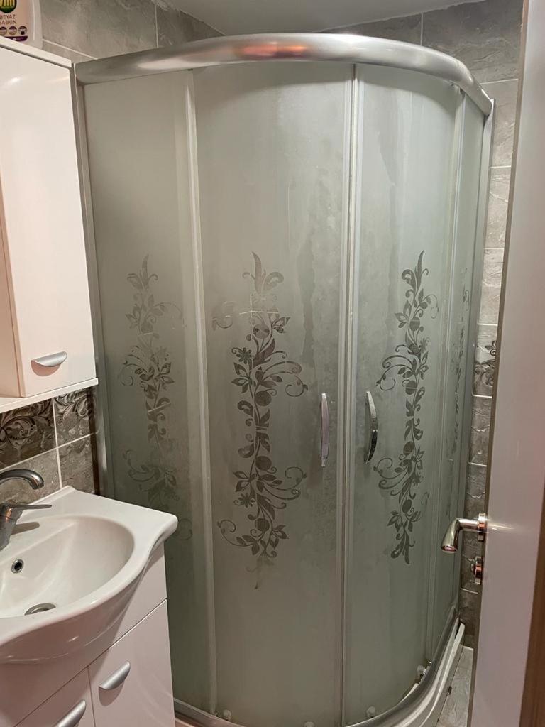 YALOVA HOUSE - Housity