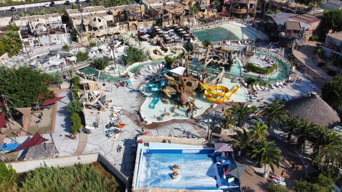 Camping Les Sables d'Or - Housity
