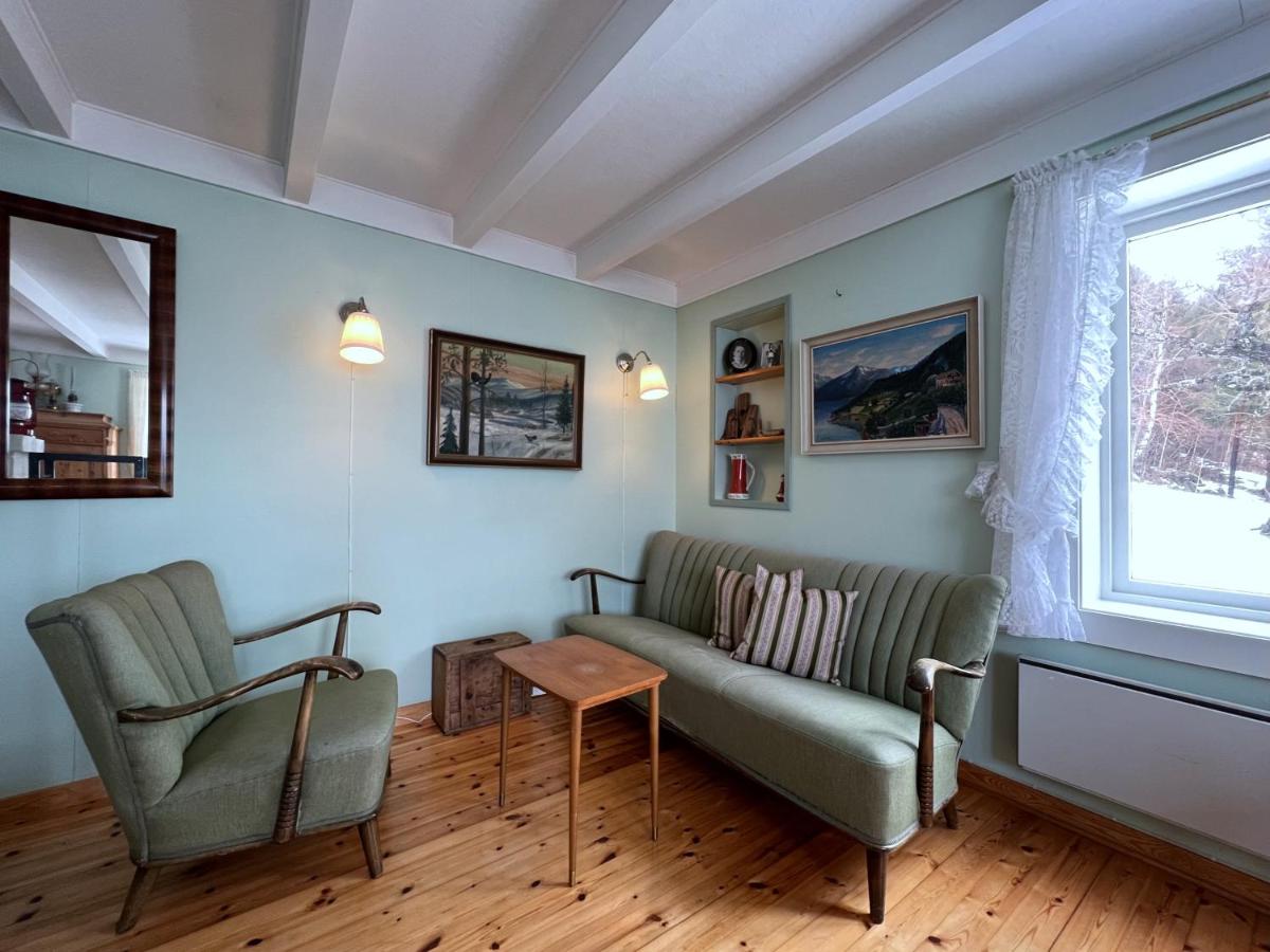 Suitetrails - Charming Norwegian Farmhouse by the Fjord