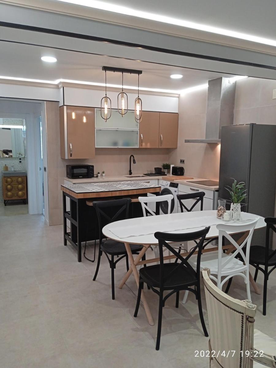 Apartamento Isaac junto a la muralla Romana - Hizvo