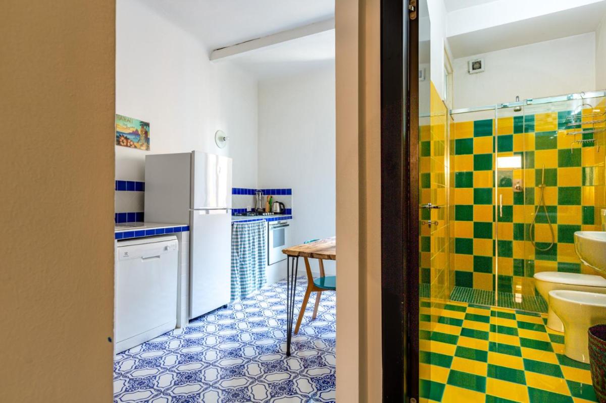 Porta Ticinese colorful apartment! - Housity