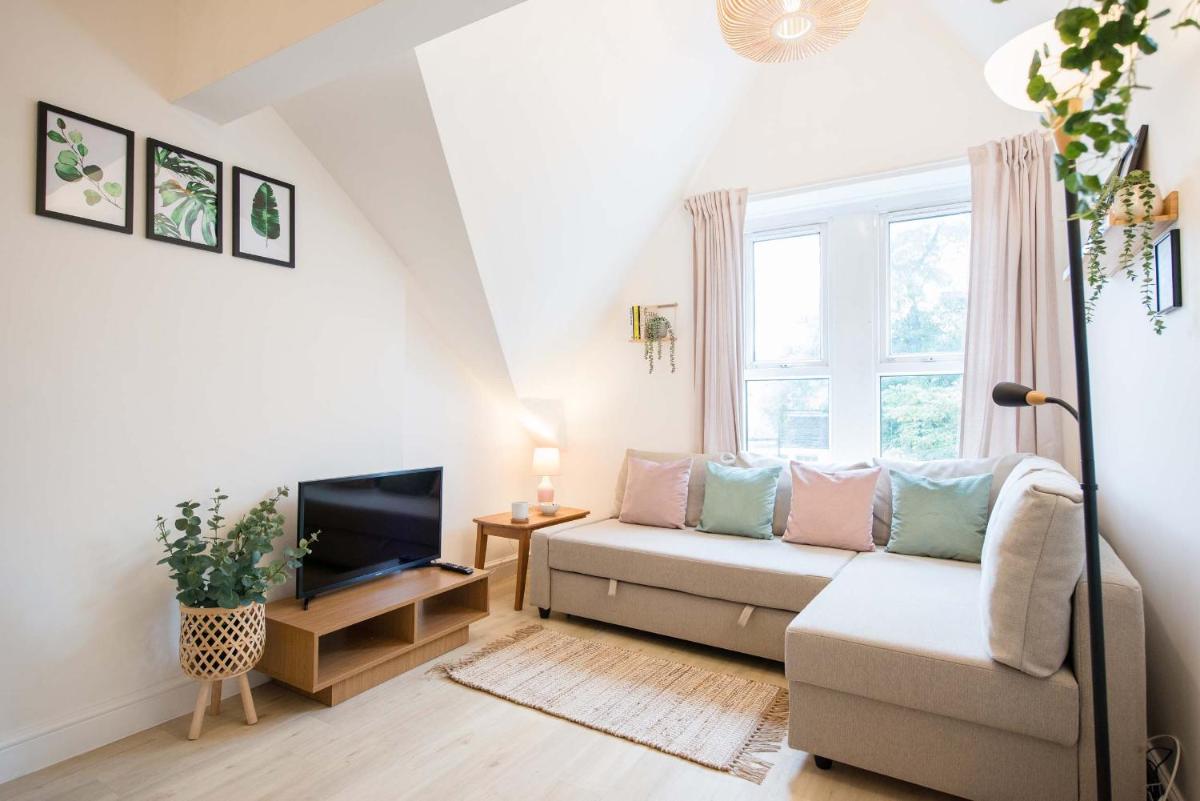 1 bed central Cardiff loft apartment near Stadium - Housity