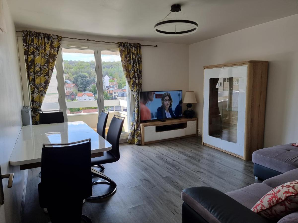 Appartement lumineux et cosy à Chaville. - Housity