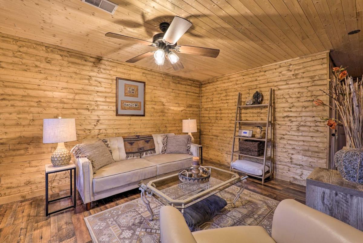 Charming Log Cabin at Double JJ Ranch Resort! - Housity