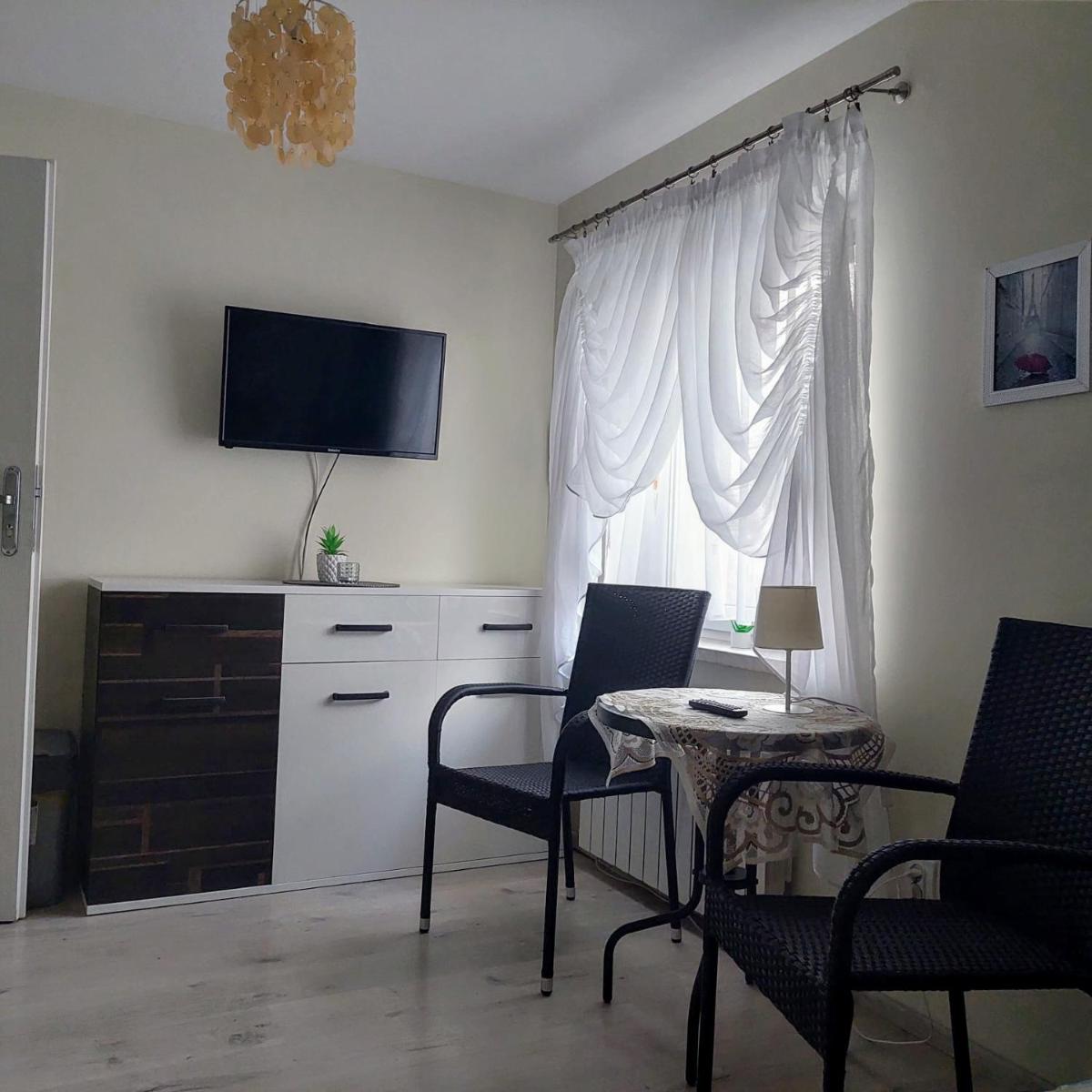 Pokoje Pod Dębowcem - Housity