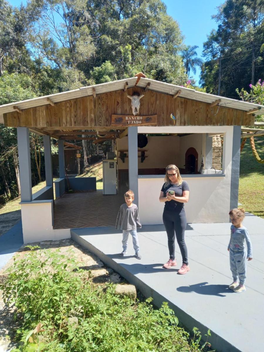 Chácara represa Cachoeira - Housity