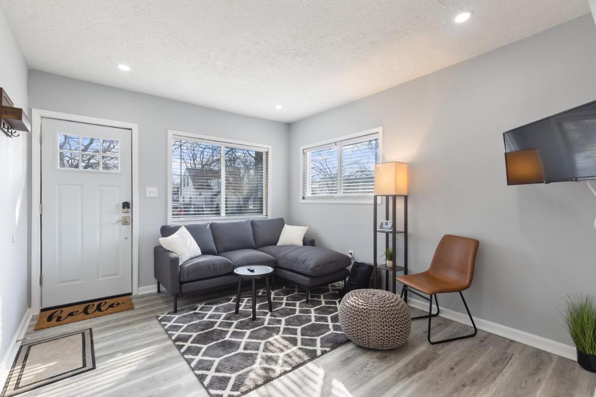 Entire Home Near MSU and Local Hospitals with Fast Wi-Fi & Dedicated Office - Housity