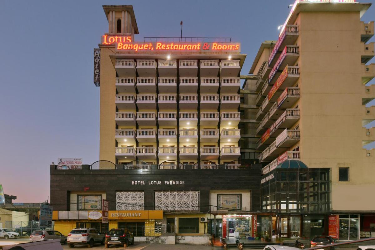 Hotel Lotus Paradise - Housity