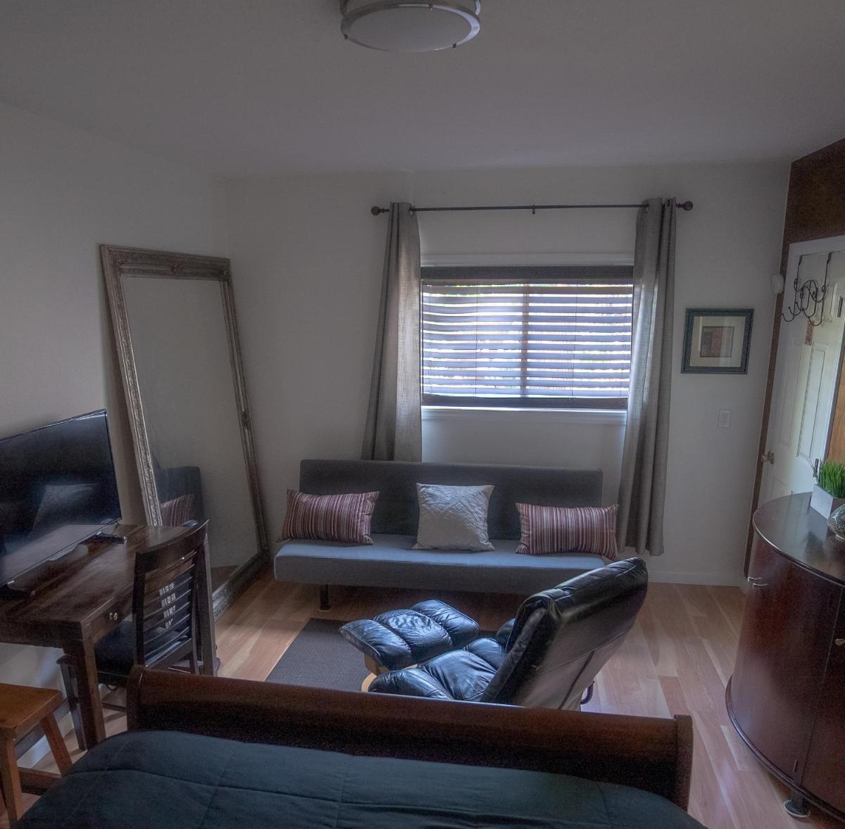 Cozy private Guest House - Housity