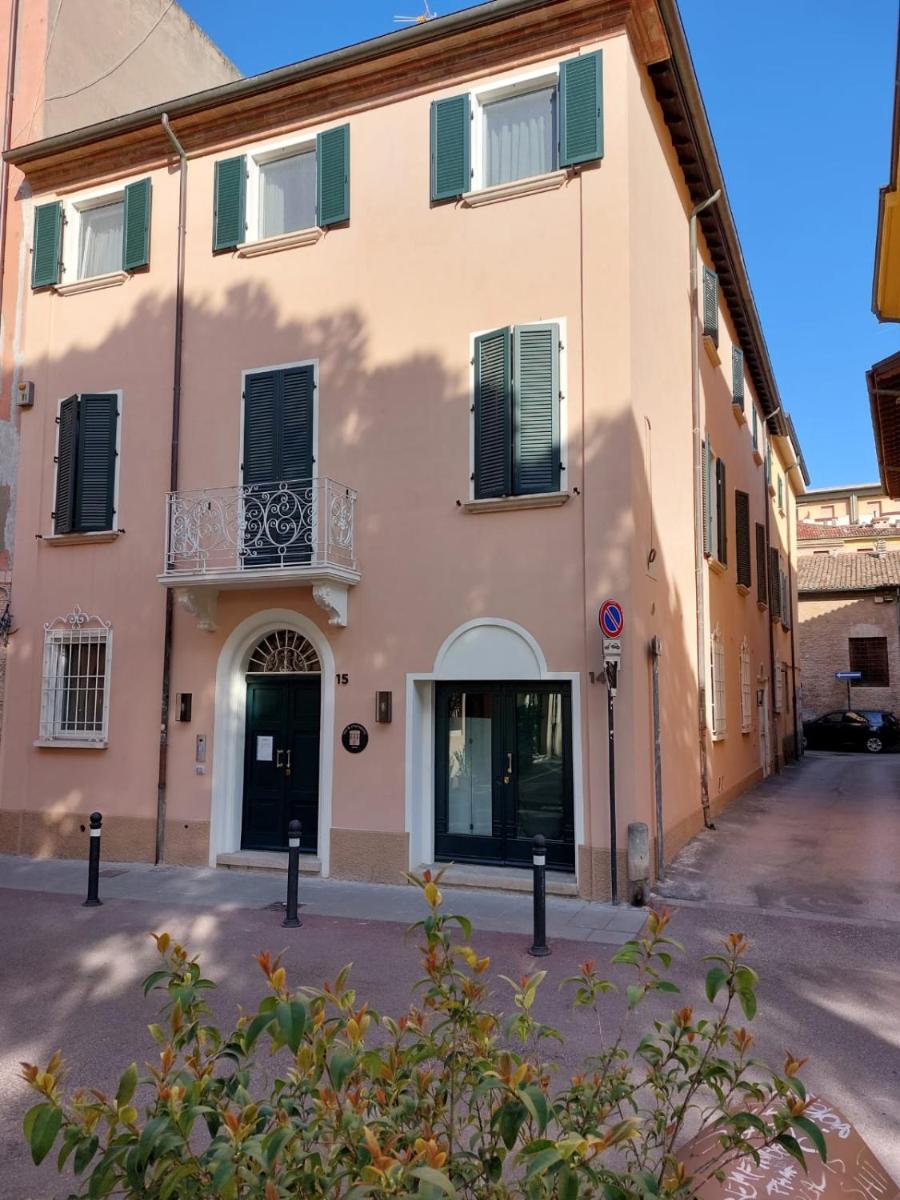 the 6 apartments - Housity