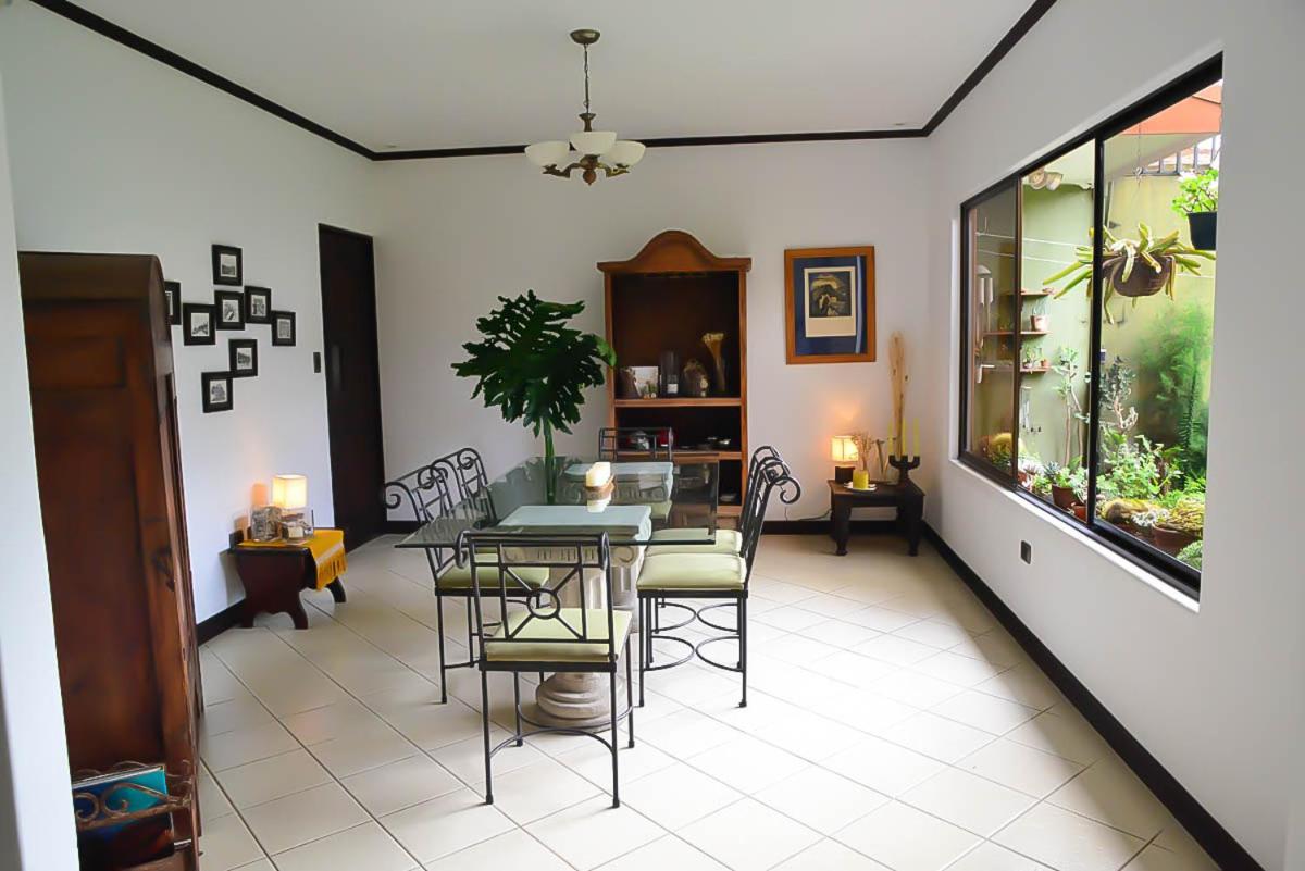 Cozy Home for travelling families - Housity